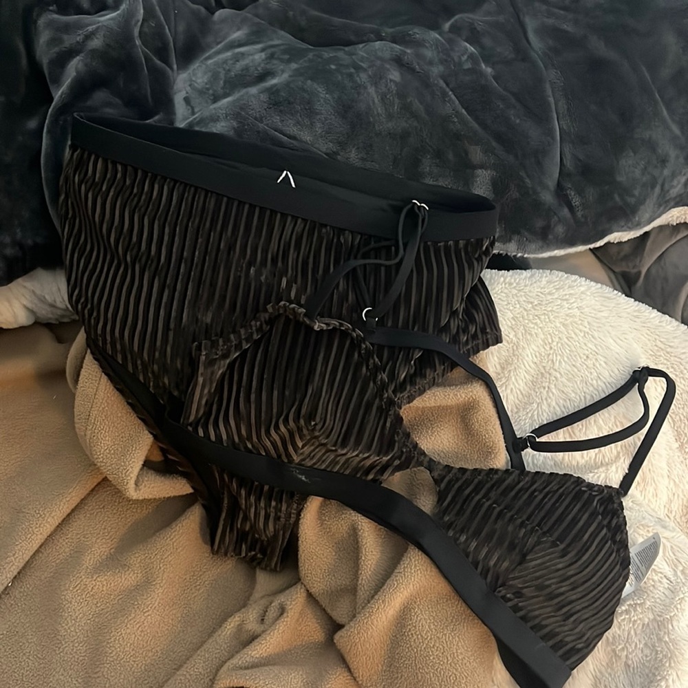 Cupshe high waisted velour swimsuit